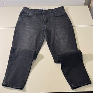 Old Navy Men’s Black Athletic Taper Jeans